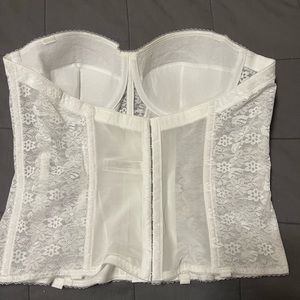 Woman’s size 40C $15